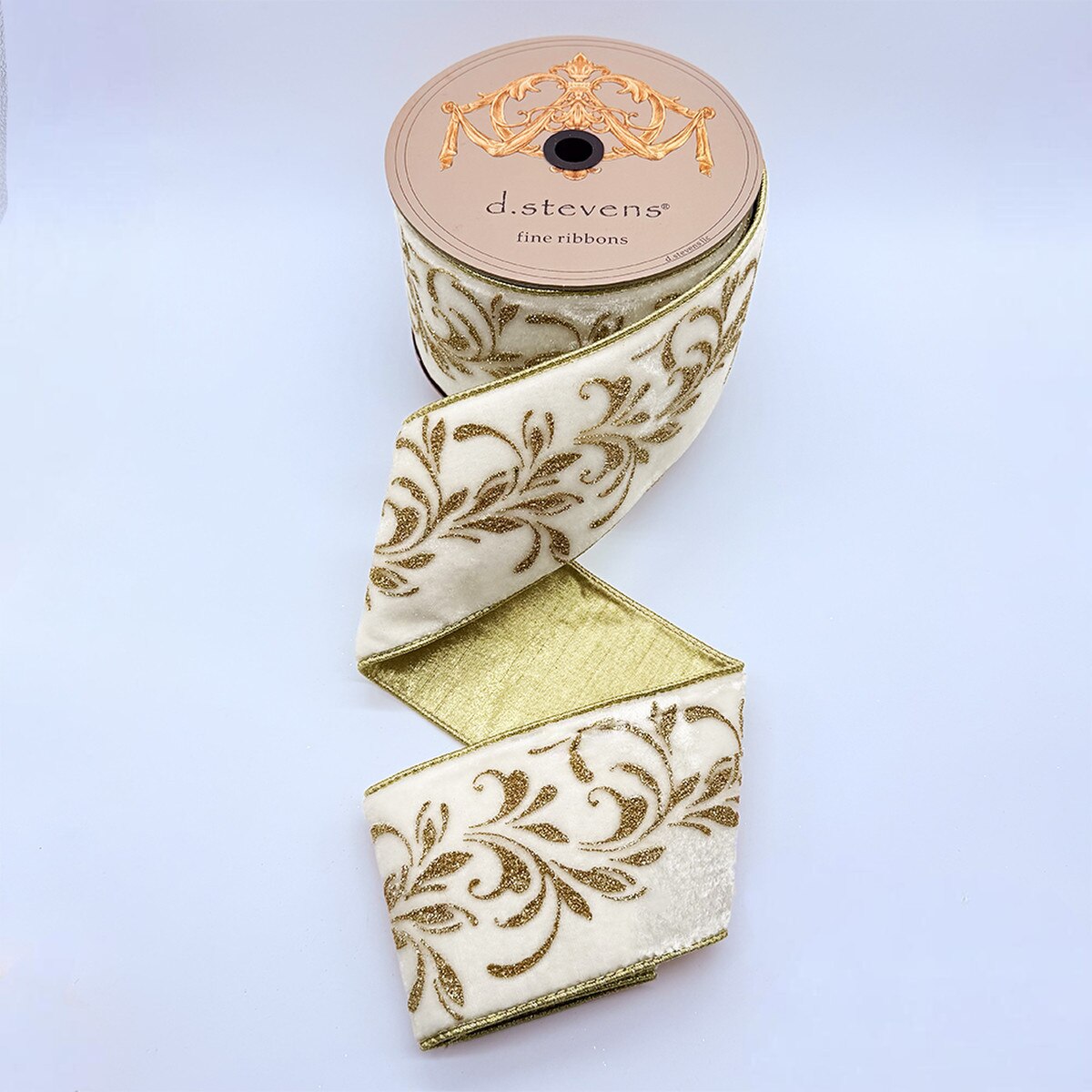 Winter White Velvet Gold Angel'S Trumpet Glitter Ribbon
