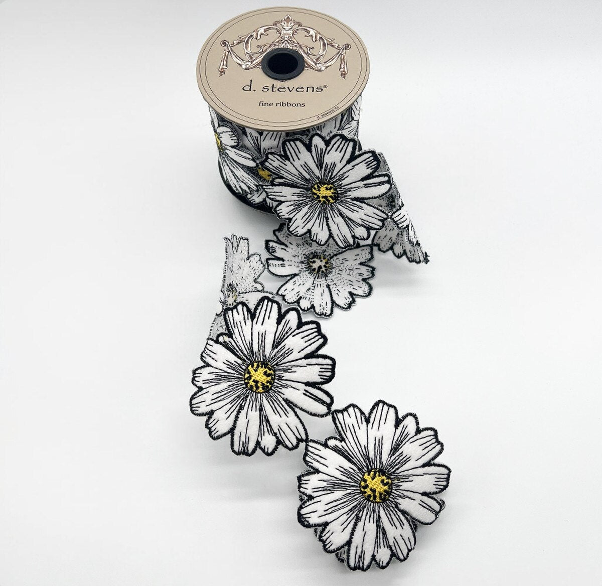 Daisy Garland White Ribbon Felt Embroidery 3" x 5 Yds