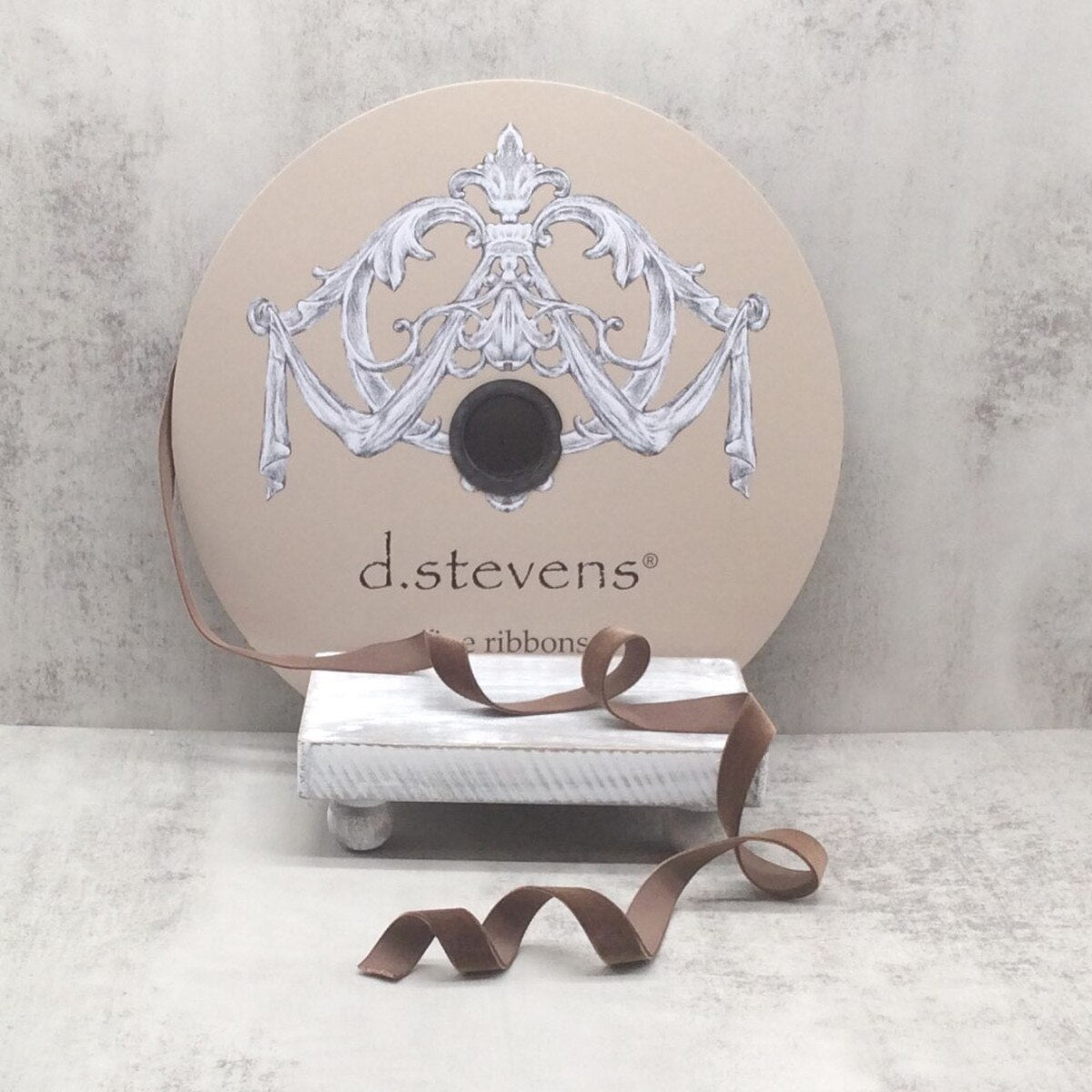 Voss Velvet Ribbon 8 Inch Chocolate 50 Yards