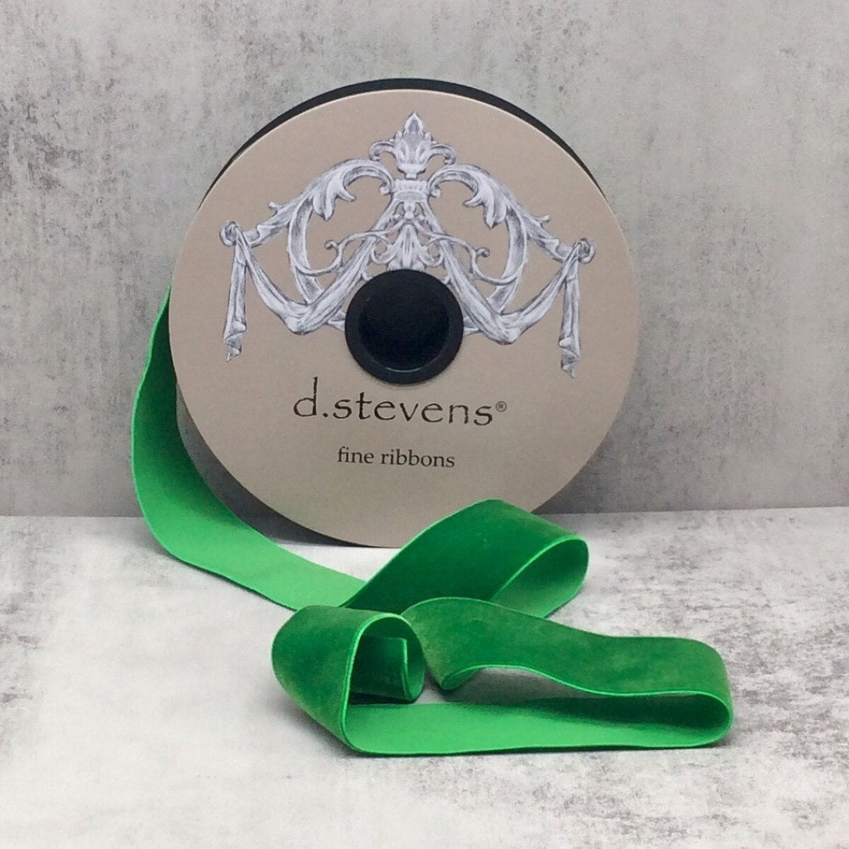Emerald Green Velvet Ribbon 1.5 Inch x 20 Yards