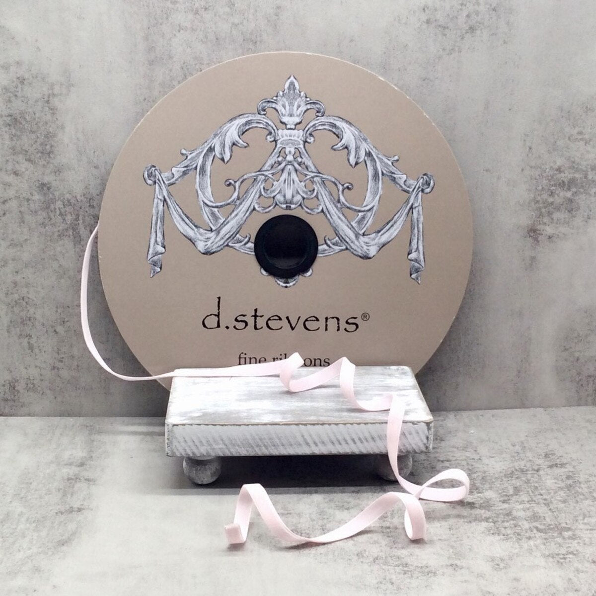 Voss Velvet Ribbon 8 Inch X 20 Yards Pastel Pink