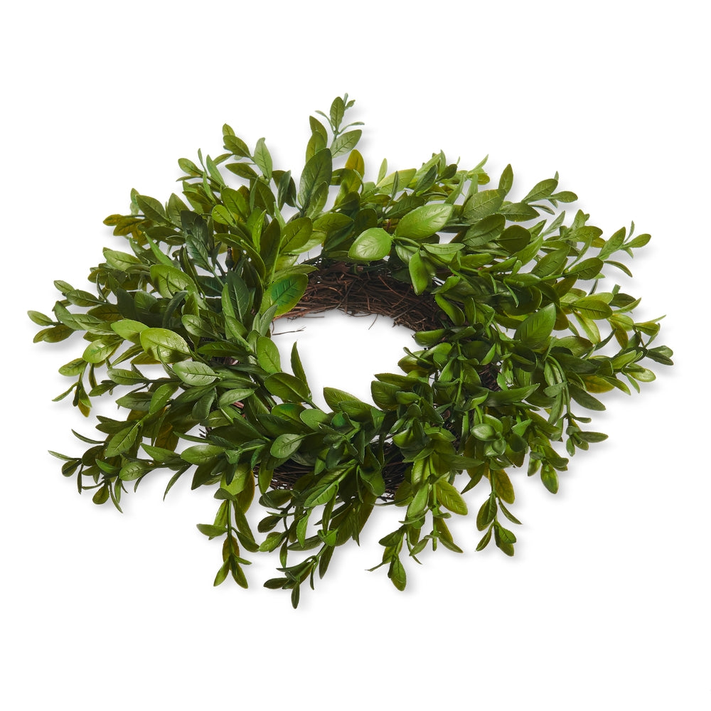 10" Boxwood  Candle Ring