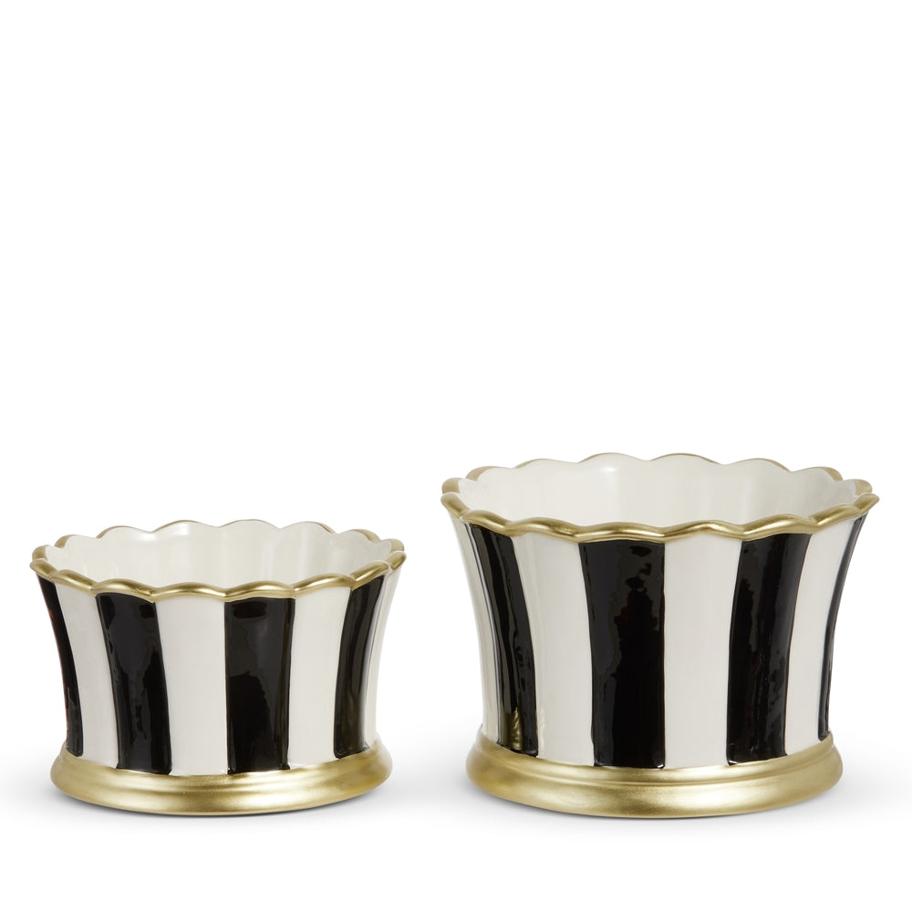 7.5" Black and White Stripe Scallop Cache Pots