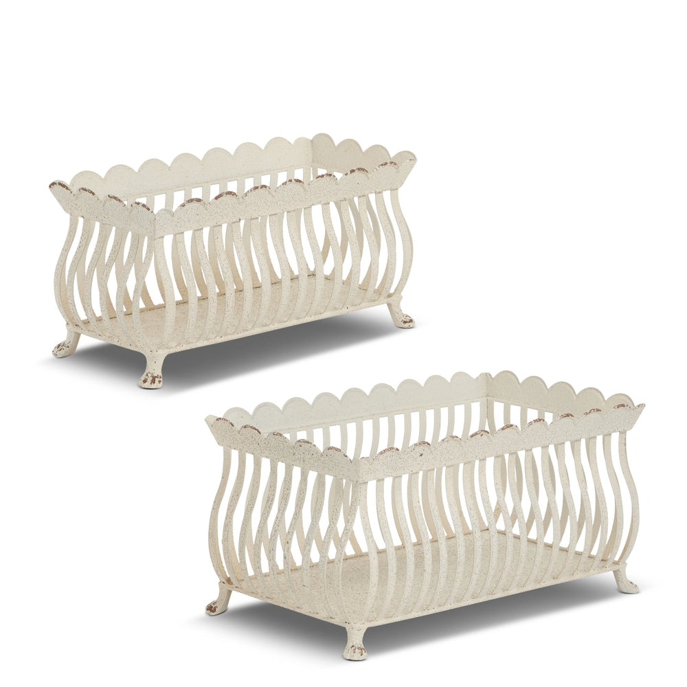 16.75" Antique White Scalloped Decorative Planters