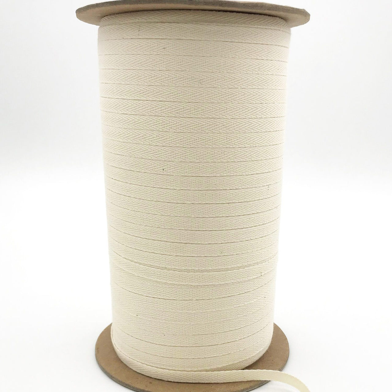 1/4 Inch 100% Cotton Classic Light Weight Twill Ribbon with Woven Edge (500 Yards) – 598-14-02 NATURAL