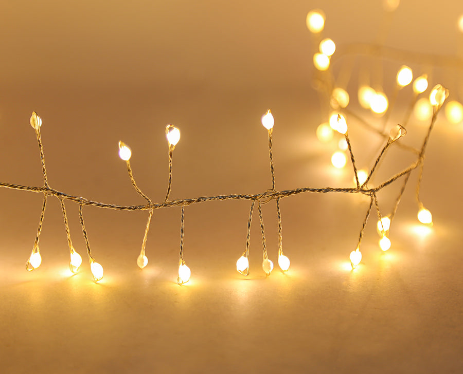 9' 300L Warm White Superbright Twinkle Silver Wire Cluster Garland