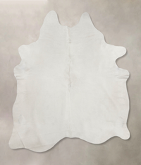 Luxurious Solid White X-Large Cowhide Rug 7'8