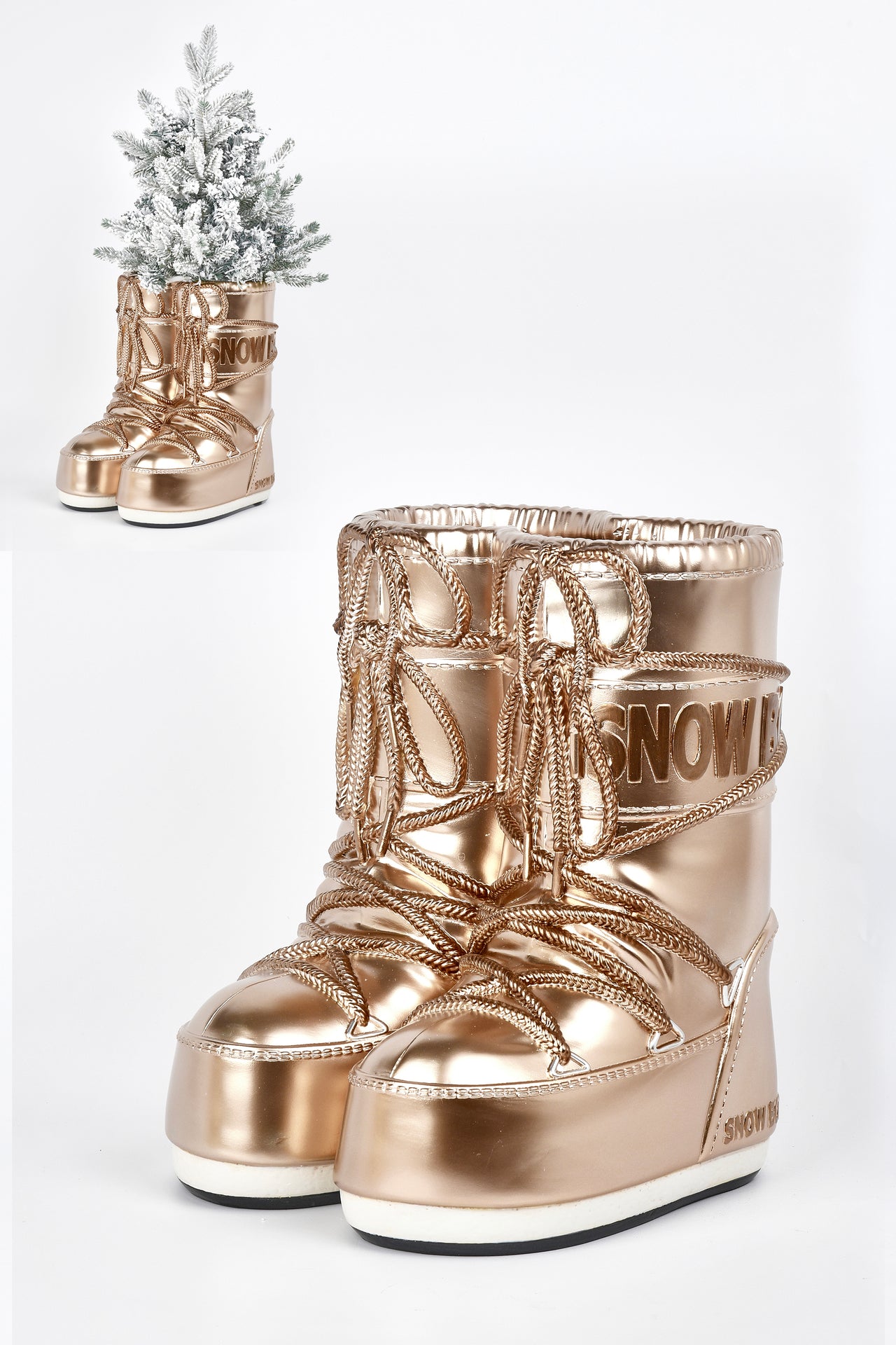 Snow Boots Planter (Snow Boot), (No Drainage Hole)