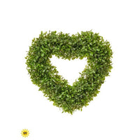 Uv Boxwood Wall Heart 14
