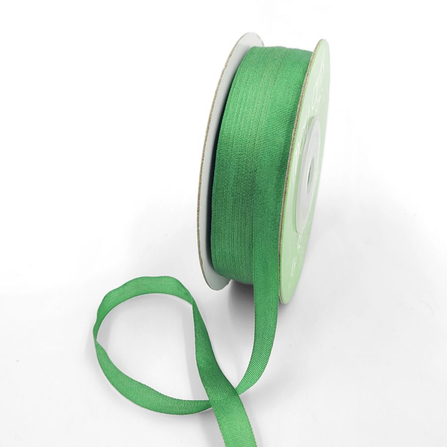 100% Hand-Dyed 1/4 Inch Silk Ribbon with Woven Edge – SK-4-15 – GREEN