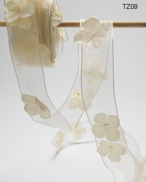 1.5 Inch Flower with Pearl Ribbon Garland – TZ-09 IVORY (8 Yards)