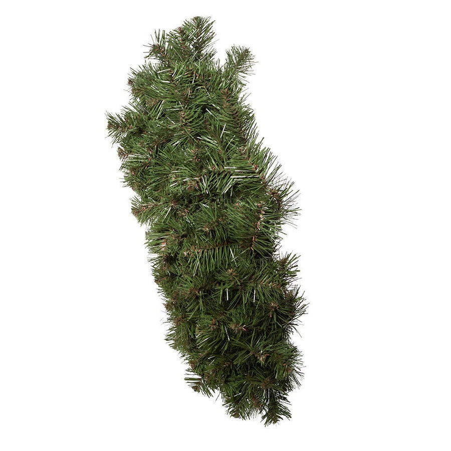 30" Un-Lit Virginia Pine Wreath