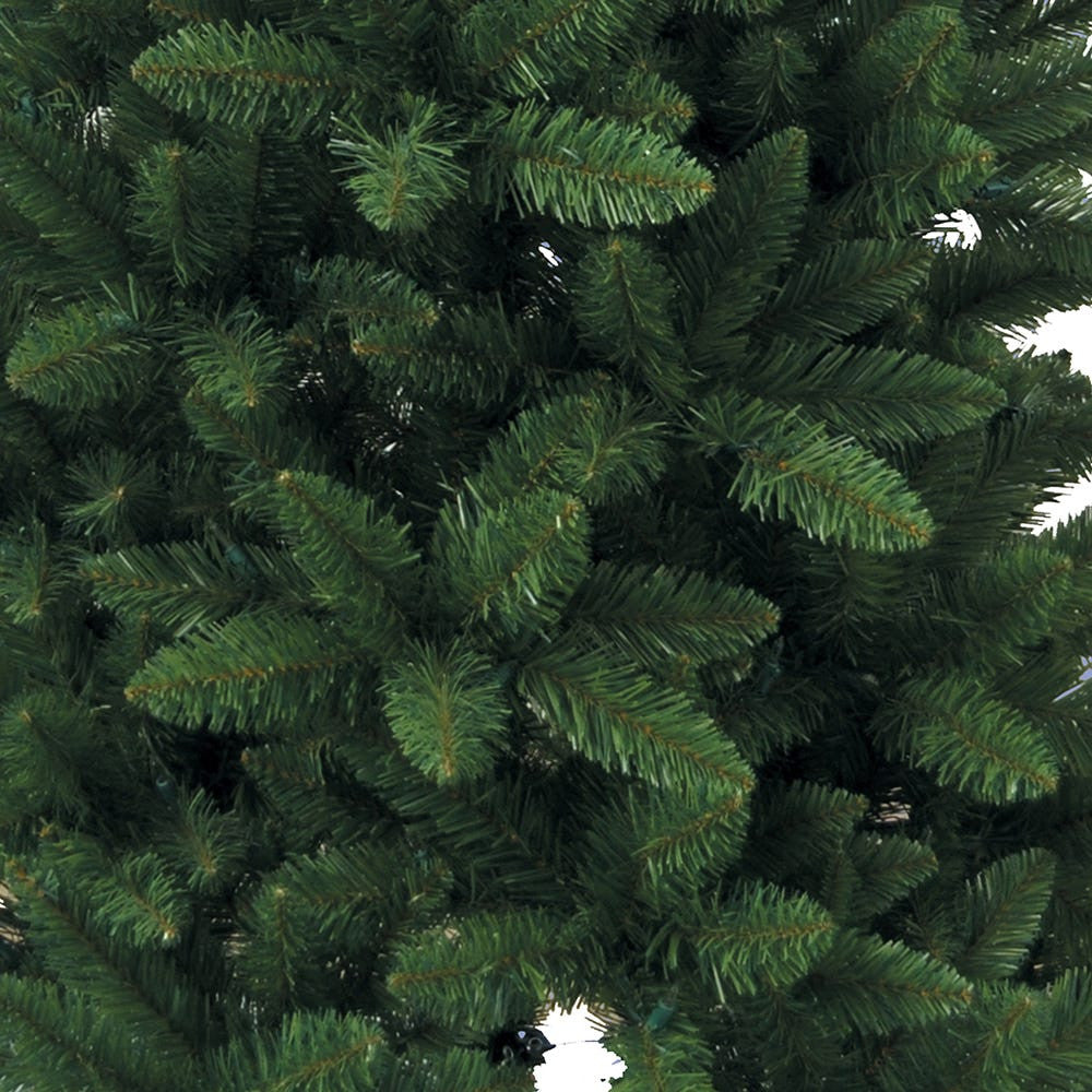 6' Un-Lit Point Pine Tree