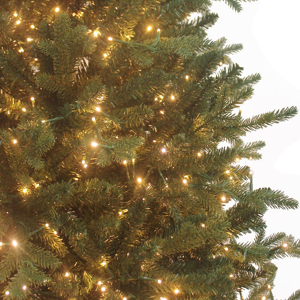 5' Pre-Lit Warm White Custer LED Noble Fir Tree